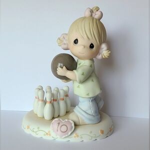 Vintage 1996 Precious Moments Growing In Grace 10 Years Old Collectible Figurine